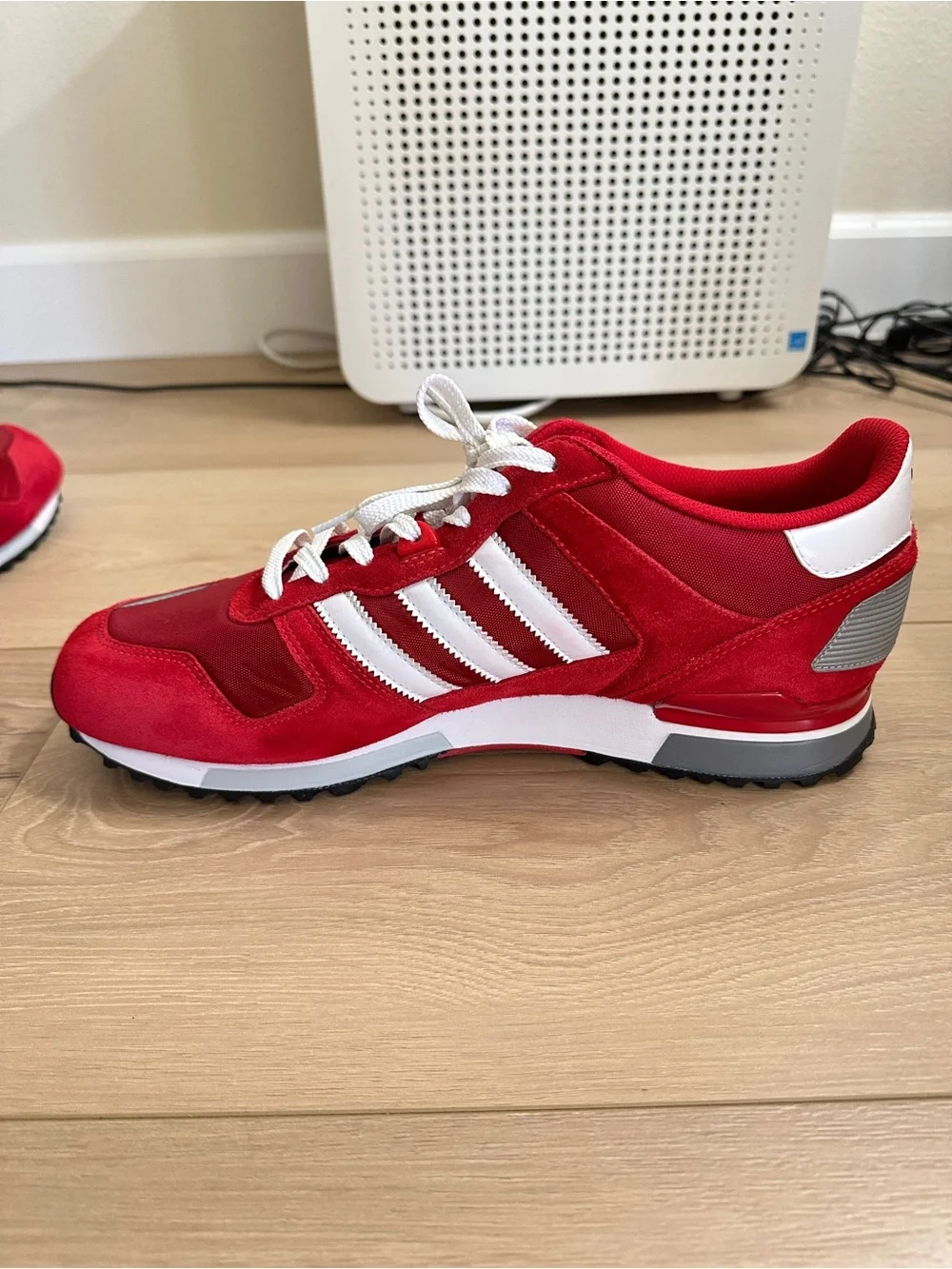 Adidas ZX 700 U43327 Men’s Size 11.5